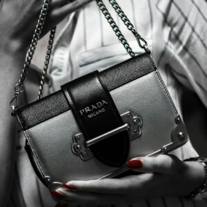Sac en cuir noir